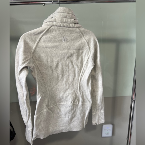 Lululemon light grey cotton jacket size 4 - Picture 3 of 8
